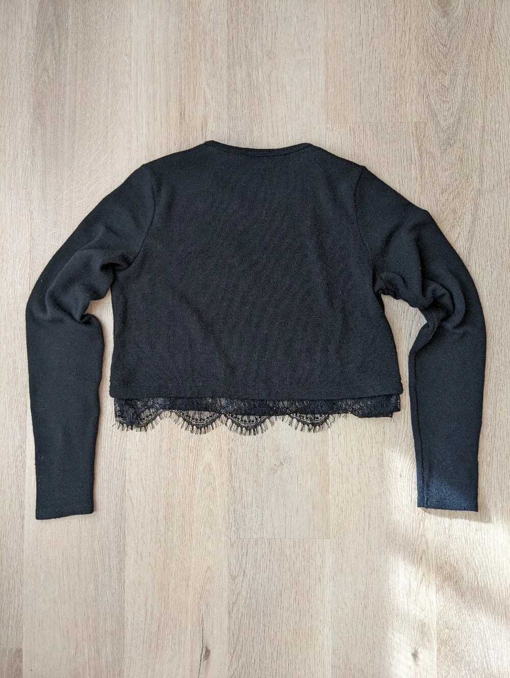 ZARA Black Knit Cropped Round Neck Pullover Sweater Lace Hem Long Sleeve M
